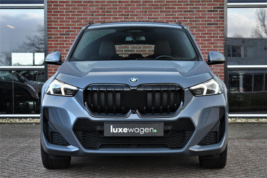 BMW X1 xDrive30e M-Sport Plus Pano ACC HUD 360-cam 19inch