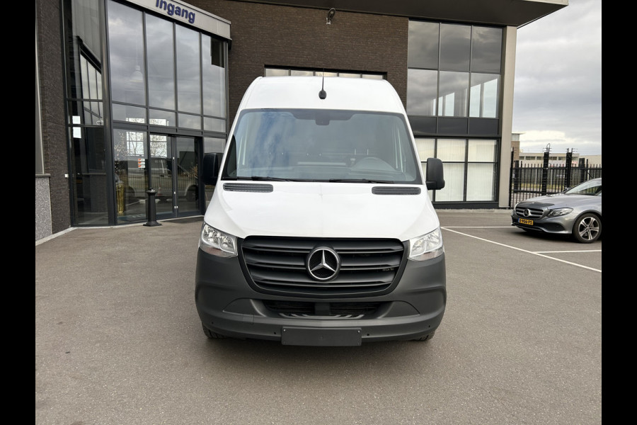 Mercedes-Benz Sprinter 314 CDI RWD L2 H2 MBUX / Trekhaak / Camera / Parkeersensoren / Navigatie / Cruise control / 270 Graden achterdeuren