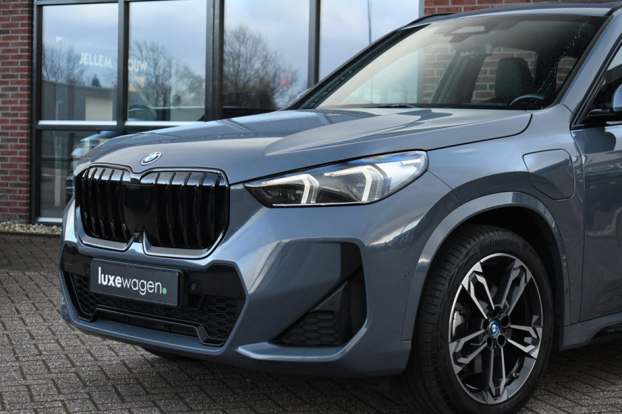 BMW X1 xDrive30e M-Sport Plus Pano ACC HUD 360-cam 19inch