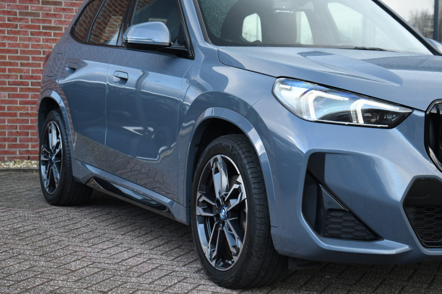 BMW X1 xDrive30e M-Sport Plus Pano ACC HUD 360-cam 19inch