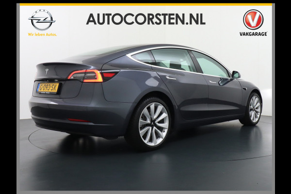 Tesla Model 3 SR+60kWh 325PK 19" AutoPilot Leer PanoDak Adaptive cruise Camera's Elektr.-Stuur+Stoelen+Spiegels+Geheugen+Easy-Entry+Verwarmde  Ecc Navigatiesysteem full map LED-a+v Comfortstoel(en) ACC Dual-ECC DAB Voorverwarmen interieur via App Keyless via Telefoonsleutel One-Pedal-Drive Orig. nlse auto tot 11kw laden thuis ! Garantie Accu tot  14-12-2027 max 160.000km 1584kg licht!