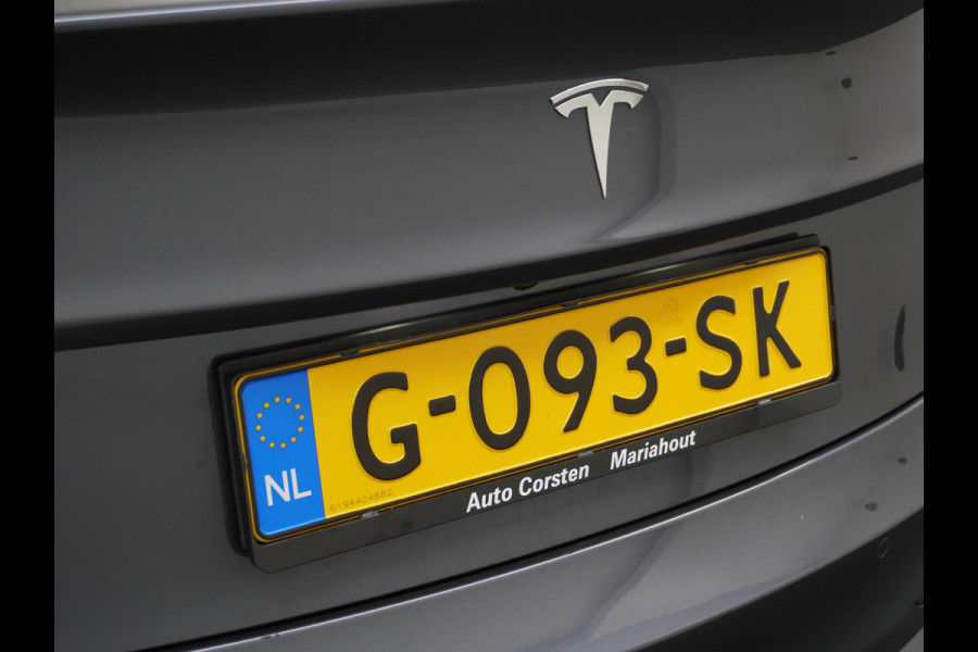 Tesla Model 3 SR+60kWh 325PK 19" AutoPilot Leer PanoDak Adaptive cruise Camera's Elektr.-Stuur+Stoelen+Spiegels+Geheugen+Easy-Entry+Verwarmde  Ecc Navigatiesysteem full map LED-a+v Comfortstoel(en) ACC Dual-ECC DAB Voorverwarmen interieur via App Keyless via Telefoonsleutel One-Pedal-Drive Orig. nlse auto tot 11kw laden thuis ! Garantie Accu tot  14-12-2027 max 160.000km 1584kg licht!