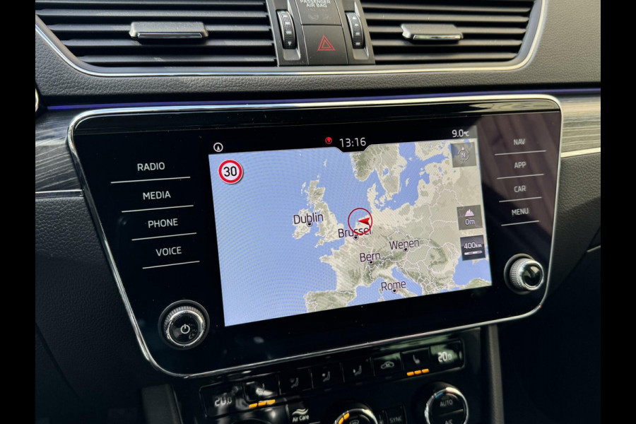 Škoda Superb 1.5 TSI Business Edition | LED | Canton | Navigatiesysteem | Elektrisch verstelbare bestuurdersstoel | Virtual cockpit | Stoelve