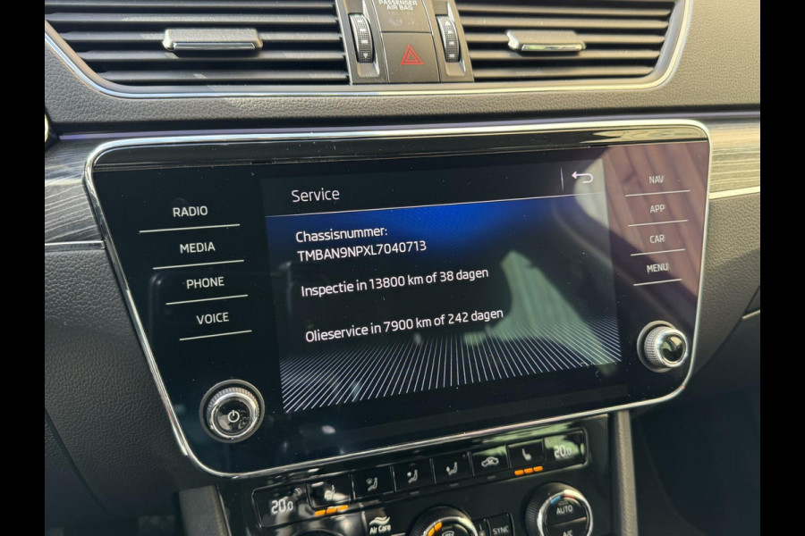 Škoda Superb 1.5 TSI Business Edition | LED | Canton | Navigatiesysteem | Elektrisch verstelbare bestuurdersstoel | Virtual cockpit | Stoelve