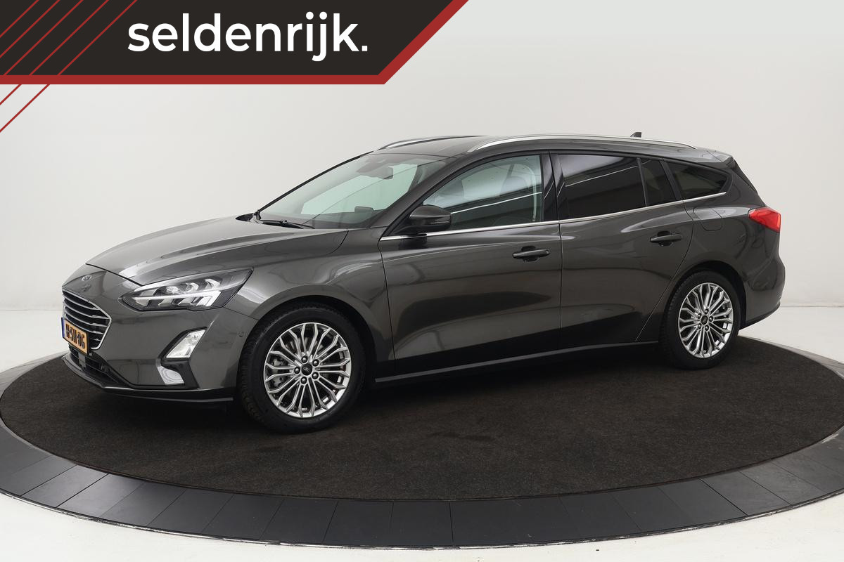 Ford Focus 1.0 EcoBoost Titanium | Trekhaak | Camera | Full LED | Navigatie | Keyless | Park Assist | Climate control | Getint glas