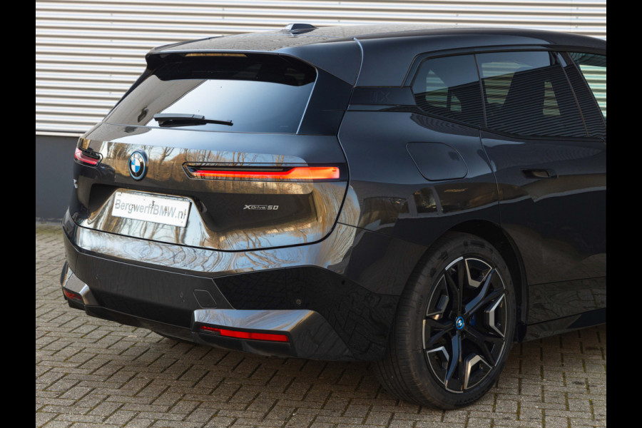 BMW iX xDrive50 - Driving Ass Prof - Sportpakket - Harman Kardon - Laserlight