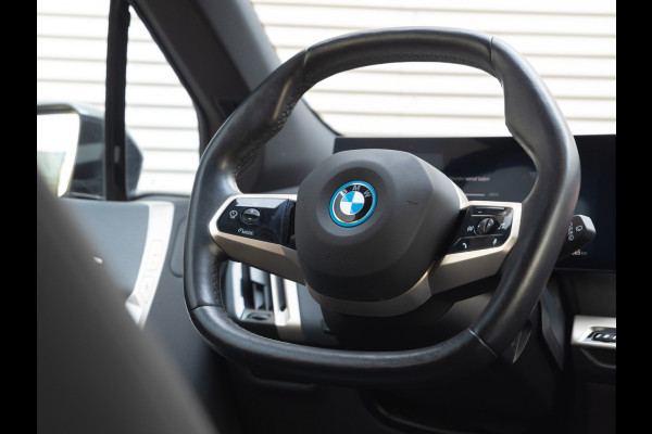 BMW iX xDrive50 - Driving Ass Prof - Sportpakket - Harman Kardon - Laserlight