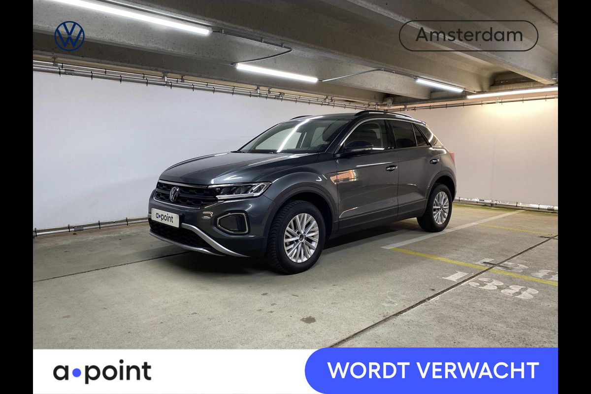 Volkswagen T-Roc 1.0 TSI Life 110 pk | Navigatie | Parkeersensoren (Park assist) | LED koplampen | Stoelverwarming | Autom. airco |