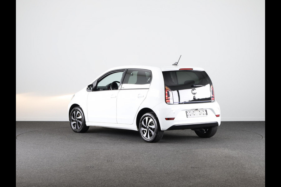 Volkswagen e-Up! e-up! Style Active 83 pk | Navigatie via App | Autom. airco | Cruise control | Achteruitrijcamera | Stoelverwarming | All Season banden |