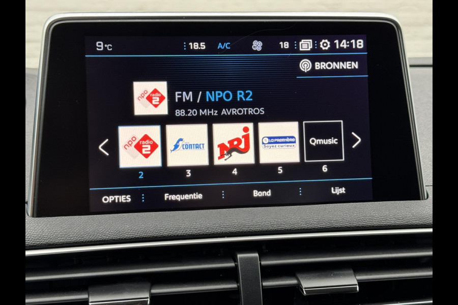 Peugeot 3008 1.2 PureTech AGC Allure Cruise control Climate control Navigatie Apple / Android carplay