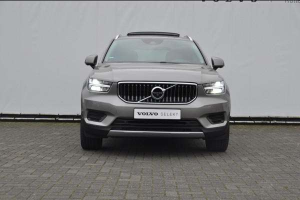 Volvo XC40 T5 252PK Automaat Recharge Inscription / Panoramadak / Trekhaak / Stoelverwarming voor / Adaptive cruise control / Pilot assist / Lederen bekleding / 360 Camera / Apple carplay / Android auto /