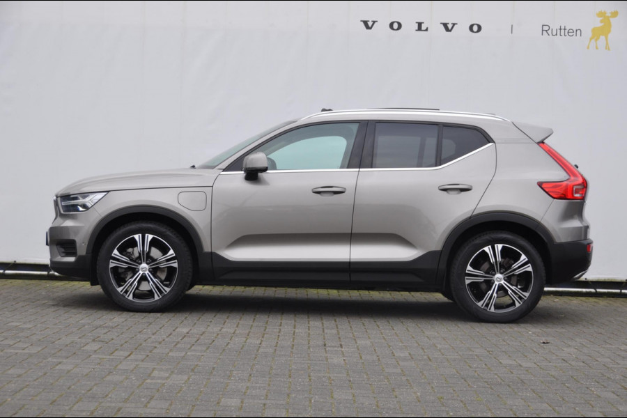 Volvo XC40 T5 252PK Automaat Recharge Inscription / Panoramadak / Trekhaak / Stoelverwarming voor / Adaptive cruise control / Pilot assist / Lederen bekleding / 360 Camera / Apple carplay / Android auto /