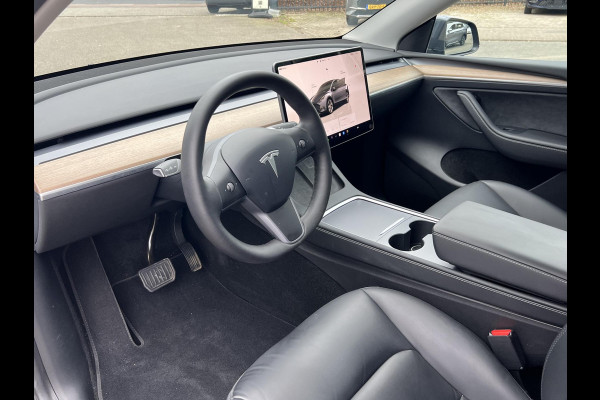 Tesla Model Y Long Range AWD 75 kWh ORIG. NL. NAP KM. | AUTOPILOT | LEDER | PANO