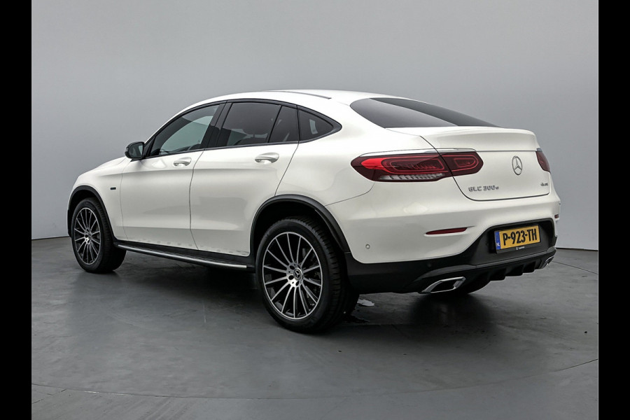 Mercedes-Benz GLC Coupé 300 e 4MATIC Business Solution AMG | Achteruirijcamera | Multispaaks | Navigatie | Nightpaklket | Treeplanken | Inclusief 24 maanden MB Certified garantie voor Europa.