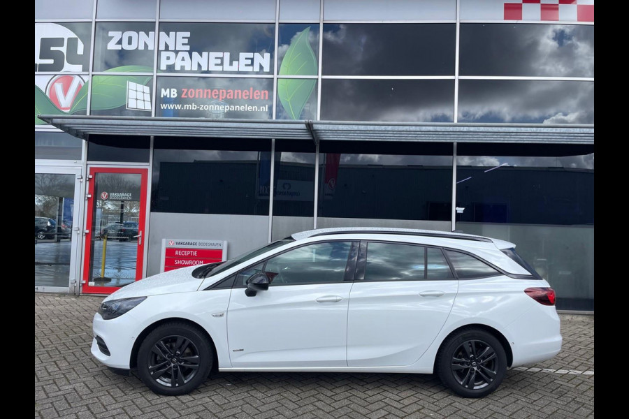 Opel Astra Sports Tourer 1.2 Design & Tech / camera / trekhaak