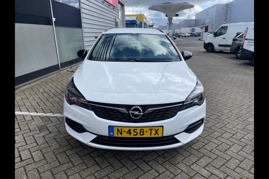 Opel Astra Sports Tourer 1.2 Design & Tech / camera / trekhaak