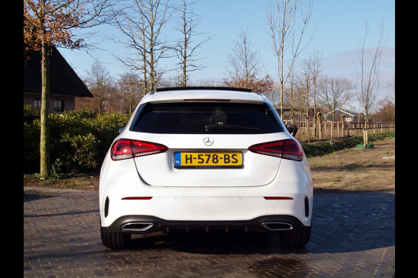 Mercedes-Benz A-Klasse 180 Business Solution AMG | Panoramadak | Camera | Apple Carplay | Cruise Control |