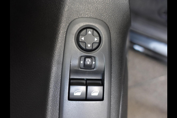 Opel Combo 1.5D L1H1 Edition Airco Cruisecontrol Navigatie Trekhaak Carplay