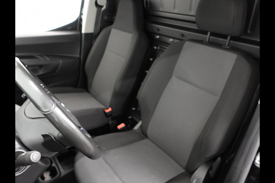 Opel Combo 1.5D L1H1 Edition Airco Cruisecontrol Navigatie Trekhaak Carplay