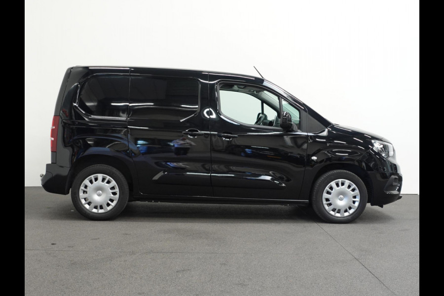 Opel Combo 1.5D L1H1 Edition Airco Cruisecontrol Navigatie Trekhaak Carplay