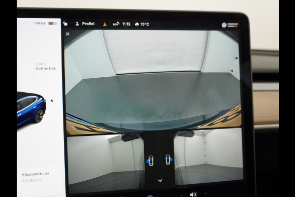 Tesla Model 3 SR+ 60kWh 325PK FSD-3 Computer AutoPilot Leder PanoDak Adaptive-Cruise Lmv 18" Camera's Elektr.-Stuur+Stoelen+Spiegels+Geheugen+ Navi LED Comfortstoelen ACC DAB Voorverwarmen interieur via App Keyless via Telefoonsleutel One-Pedal-Drive Origineel Nederlandse auto tot 11kw laden thuis! Garantie Accu tot  01-05-2028 max 160.000km 1.584kg licht!