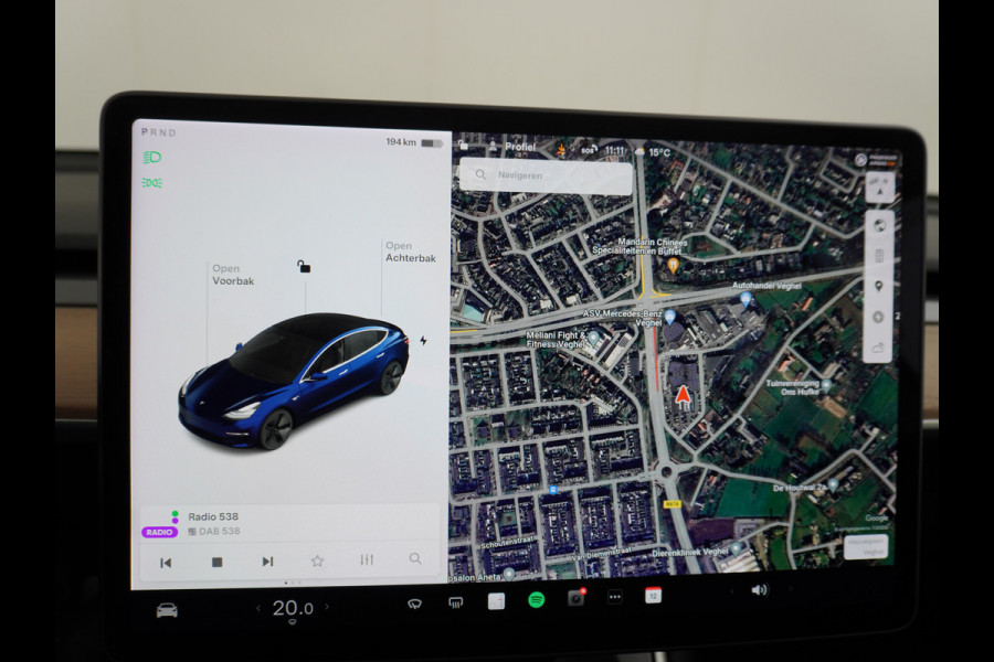 Tesla Model 3 SR+ 60kWh 325PK FSD-3 Computer AutoPilot Leder PanoDak Adaptive-Cruise Lmv 18" Camera's Elektr.-Stuur+Stoelen+Spiegels+Geheugen+ Navi LED Comfortstoelen ACC DAB Voorverwarmen interieur via App Keyless via Telefoonsleutel One-Pedal-Drive Origineel Nederlandse auto tot 11kw laden thuis! Garantie Accu tot  01-05-2028 max 160.000km 1.584kg licht!