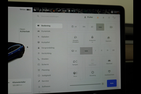 Tesla Model 3 SR+ 60kWh 325PK FSD-3 Computer AutoPilot Leder PanoDak Adaptive-Cruise Lmv 18" Camera's Elektr.-Stuur+Stoelen+Spiegels+Geheugen+ Navi LED Comfortstoelen ACC DAB Voorverwarmen interieur via App Keyless via Telefoonsleutel One-Pedal-Drive Origineel Nederlandse auto tot 11kw laden thuis! Garantie Accu tot  01-05-2028 max 160.000km 1.584kg licht!