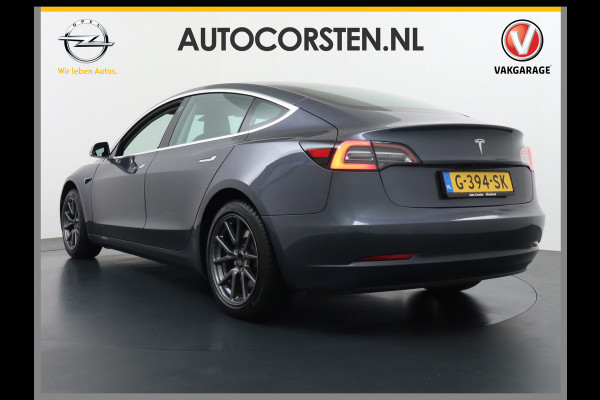 Tesla Model 3 SR+ 60kWh 325PK 18" Leder Interieur FSD-3 Computer AutoPilot PanoDak Adaptive Cruise Camera's Elektr.-Stuur+Stoelen+Spiegels+Geh Navigatiesysteem Led Comfortstoelen ACC DAB Voorverwarmen interieur via App Keyless via Telefoonsleutel One-Pedal-Drive Origineel Nederlandse auto tot 11kw laden thuis ! Garantie Accu en motor tot 16-12-2027 max 160.000km