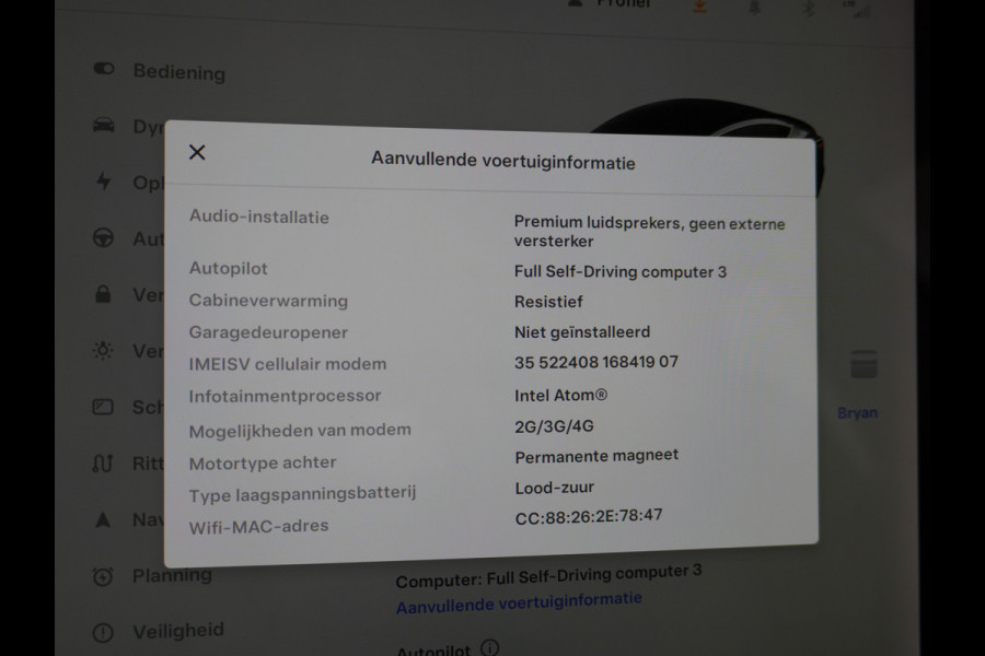 Tesla Model 3 SR+ 60kWh 325PK 18" Leder Interieur FSD-3 Computer AutoPilot PanoDak Adaptive Cruise Camera's Elektr.-Stuur+Stoelen+Spiegels+Geh Navigatiesysteem Led Comfortstoelen ACC DAB Voorverwarmen interieur via App Keyless via Telefoonsleutel One-Pedal-Drive Origineel Nederlandse auto tot 11kw laden thuis ! Garantie Accu en motor tot 16-12-2027 max 160.000km