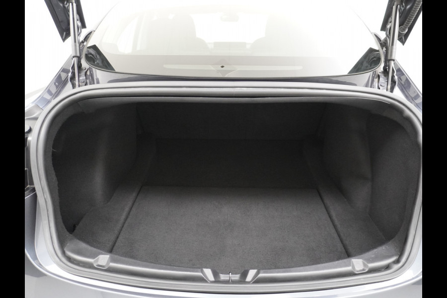 Tesla Model 3 SR+ 60kWh 325PK 18" Leder Interieur FSD-3 Computer AutoPilot PanoDak Adaptive Cruise Camera's Elektr.-Stuur+Stoelen+Spiegels+Geh Navigatiesysteem Led Comfortstoelen ACC DAB Voorverwarmen interieur via App Keyless via Telefoonsleutel One-Pedal-Drive Origineel Nederlandse auto tot 11kw laden thuis ! Garantie Accu en motor tot 16-12-2027 max 160.000km