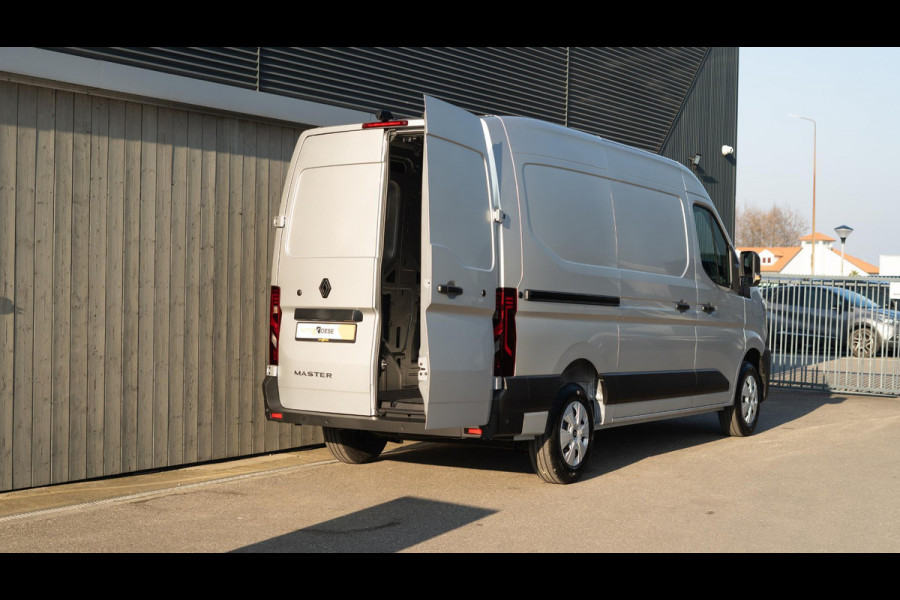 Renault Master T35 2.0 dCi 150 L2H2 Extra | BPM Vrij | Camera | Parkeersensoren | Apple Carplay