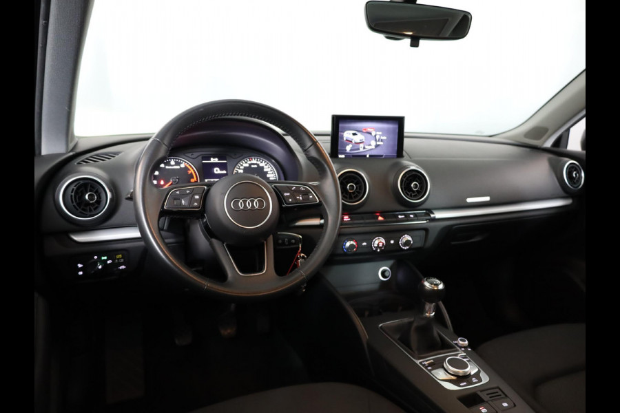Audi A3 Sportback 1.0 TFSI 115pk 6bak/ 16' LMvelgen| Airco|Xenon