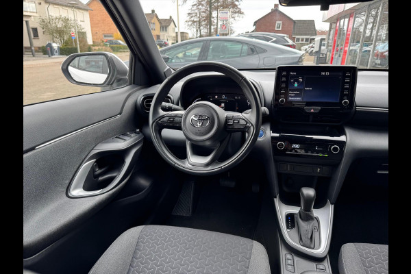 Toyota Yaris Cross 1.5 Hybrid Dynamic | 17 inch, Keyless, Privacy glass, Apple CarPlay/Android Auto, Climate control, LED