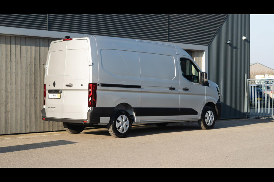 Renault Master T35 2.0 dCi 150 L2H2 Extra | BPM Vrij | Camera | Parkeersensoren | Apple Carplay