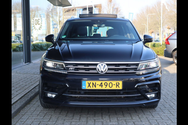 Volkswagen Tiguan 1.5 TSI ACT Highline Business R-Line / Panoramadak