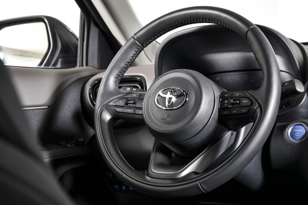 Toyota Yaris Cross 1.5 Hybrid Executive - Automaat | Dig. Cockpit | Adapt. Cruise | Stoel- + Stuurverwarming | Camera | PDC | NAV + App Connect (Draadloos) | ECC | LED | LM 18'' |