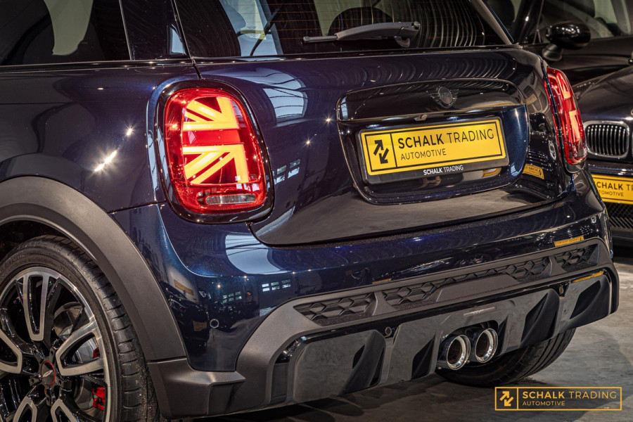 MINI 2.0 John Cooper Works JCW Pack|NW model|Pano|H&K|Cam|