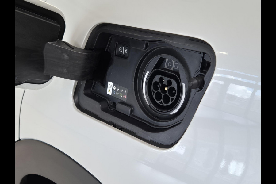 Peugeot 3008 1.6 HYbrid 225 Blue Lease Allure | Navigatie | Achteruitrijcamera | Stoelverwarming | Apple Carplay/Android Auto |