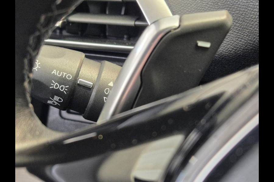 Peugeot 3008 1.6 HYbrid 225 Blue Lease Allure | Navigatie | Achteruitrijcamera | Stoelverwarming | Apple Carplay/Android Auto |