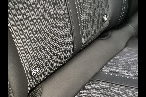 Peugeot 3008 1.6 HYbrid 225 Blue Lease Allure | Navigatie | Achteruitrijcamera | Stoelverwarming | Apple Carplay/Android Auto |