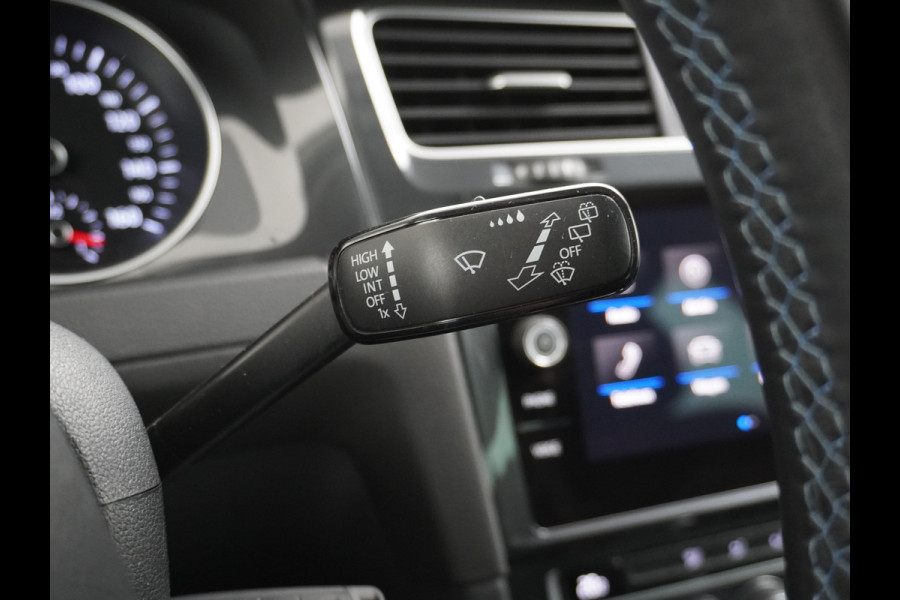 Volkswagen e-Golf AUT. Adaptive Cruise Apple Carplay Android Navi Climatronic Pdc Led Regen-Lichtsensor 36kWh Privacy Glas Bluetooth Spiegelpakket Car-Net App-Connect Wifi E-DITION 1e Eigenaar