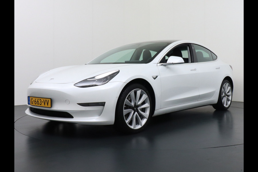 Tesla Model 3 Long Range 75kWh 463PK 19" FSD-Full Self Driving Computer-3 Premium Audio 4wd AutoPilot Panoramadak Camera's Leer Adaptive-Cruis Stoel en achterbank verwarming Electr.Stoelen+Memory+Easy-Entry WiFi Orig. NLse auto Grootste accu Tot 16,5kwh thuis laden. Accu-Garantie tot 18-12-2027 max 192.000km