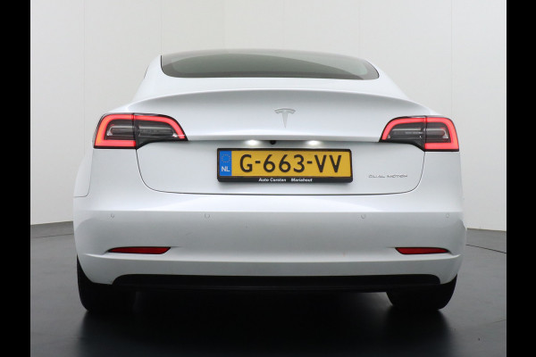 Tesla Model 3 Long Range 75kWh 463PK 19" FSD-Full Self Driving Computer-3 Premium Audio 4wd AutoPilot Panoramadak Camera's Leer Adaptive-Cruis Stoel en achterbank verwarming Electr.Stoelen+Memory+Easy-Entry WiFi Orig. NLse auto Grootste accu Tot 16,5kwh thuis laden. Accu-Garantie tot 18-12-2027 max 192.000km