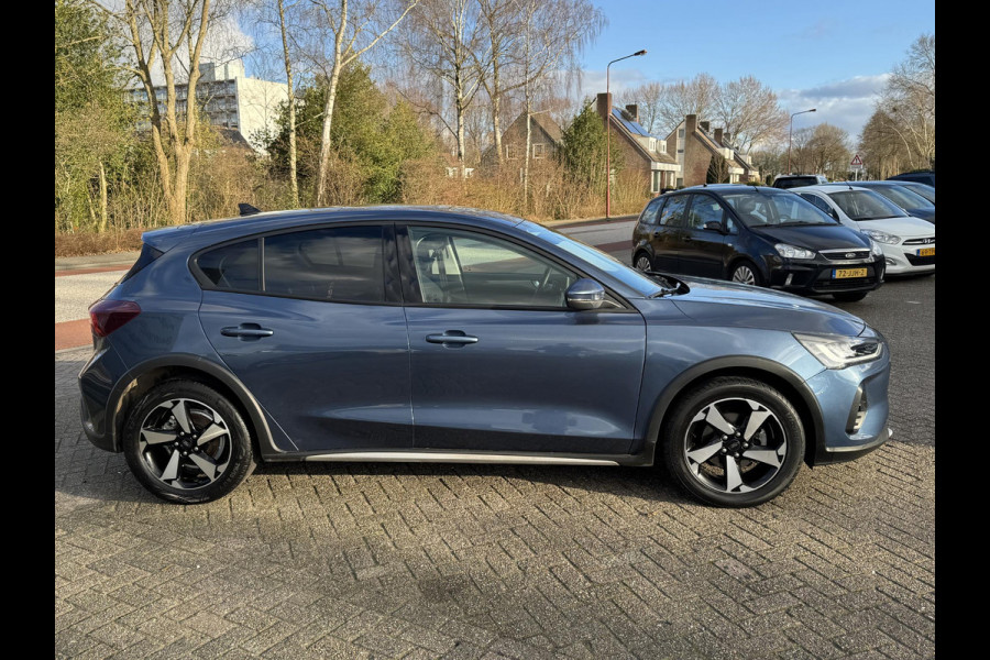 Ford Focus 1.0 EcoBoost Hybrid Active Style 125pk | Panoramadak | Winter Pack | Camera | Navigatie | Cruise control