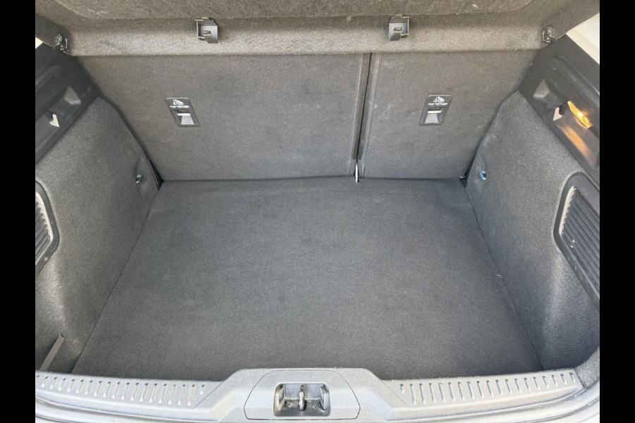 Ford Focus 1.0 EcoBoost Hybrid Active Style 125pk | Panoramadak | Winter Pack | Camera | Navigatie | Cruise control