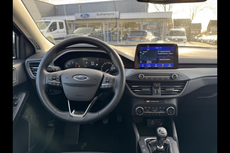 Ford Focus 1.0 EcoBoost Hybrid Active Style 125pk | Panoramadak | Winter Pack | Camera | Navigatie | Cruise control