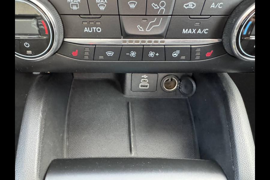 Ford Focus 1.0 EcoBoost Hybrid Active Style 125pk | Panoramadak | Winter Pack | Camera | Navigatie | Cruise control