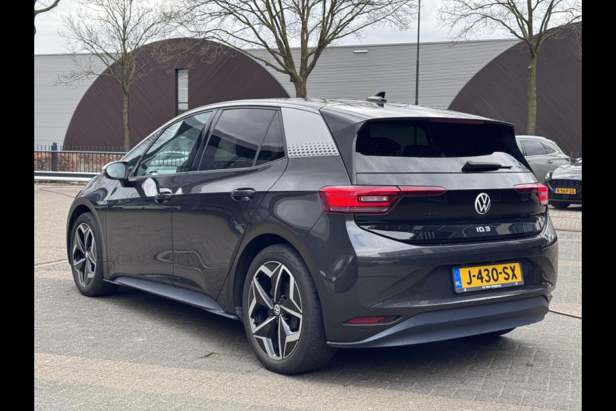 Volkswagen ID.3 First Plus 58 kWh STOELVERWARMING| KEYLESS| CAMERA| APPLE CARPLAY/ANDROID AUTO| RIJKLAARPRIJS INCL. 12 MAANDEN BOVAG GARANTIE|