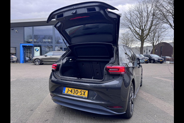 Volkswagen ID.3 First Plus 58 kWh STOELVERWARMING| KEYLESS| CAMERA| APPLE CARPLAY/ANDROID AUTO| RIJKLAARPRIJS INCL. 12 MAANDEN BOVAG GARANTIE|