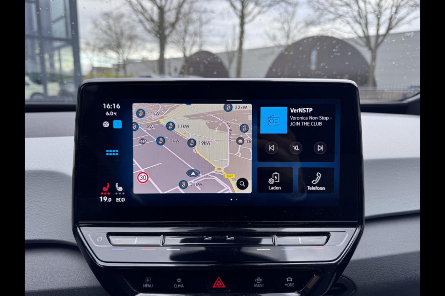 Volkswagen ID.3 First Plus 58 kWh STOELVERWARMING| KEYLESS| CAMERA| APPLE CARPLAY/ANDROID AUTO| RIJKLAARPRIJS INCL. 12 MAANDEN BOVAG GARANTIE|